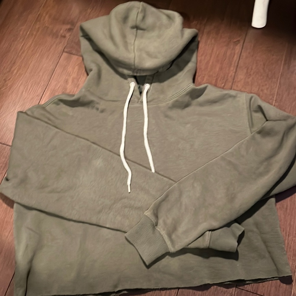 Girls cropped sweatshirt, size small